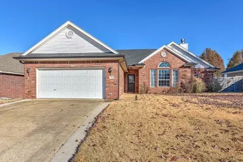 503 SW Duke Ave, Bentonville, AR 72712