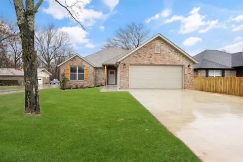 1503 E Stella Dr, Rogers, AR 72756
