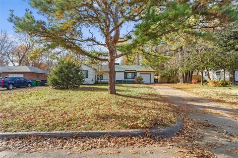 408 S Pleasant St, Springdale, AR 72764