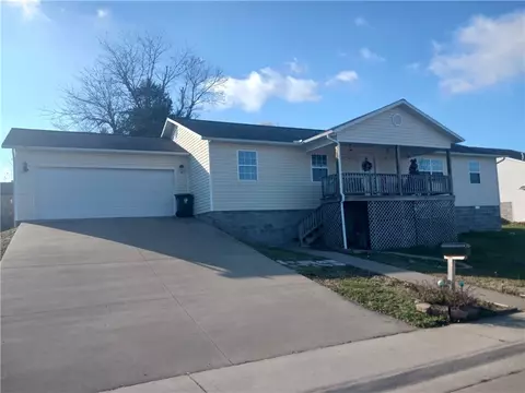 1303 Hank Blvd, Berryville, AR 72616