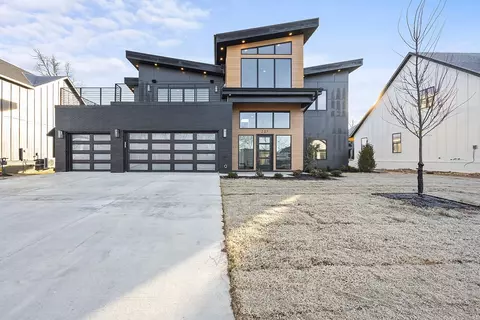 207 SW Autumn Hills Rd, Bentonville, AR 72712