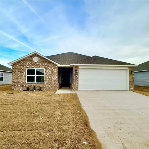 1507 S Blandford St, Siloam Springs, AR 72761