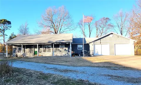 2680 E Holmes Dr, Fayetteville, AR 72701