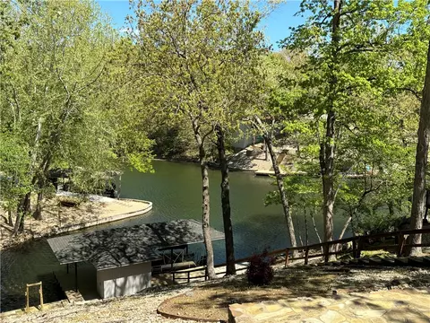 23 Nairn Ln, Bella Vista, AR 72715