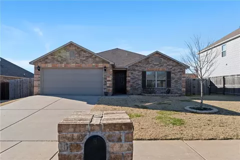 214 Cherrywood Cv, Lowell, AR 72745