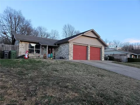 701 S 703 S 28th St, Rogers, AR 72758