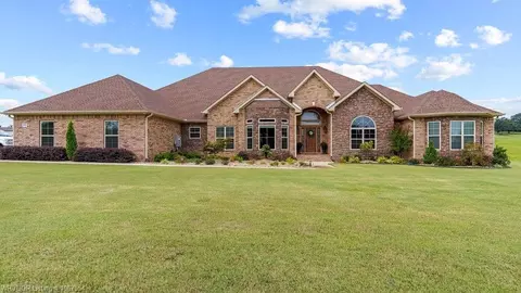 5506 Park Rd, Lavaca, AR 72941