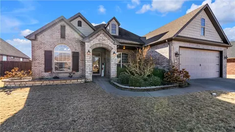 2153 Tall Tree Ln, Springdale, AR 72762