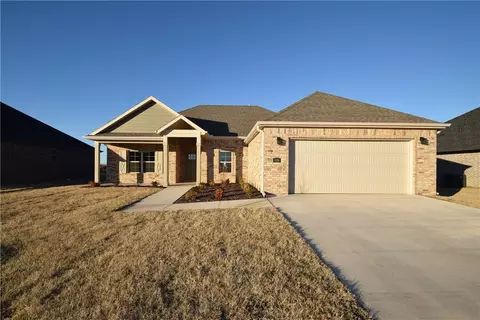 686 Hickory Meadows Ave, Springdale, AR 72762