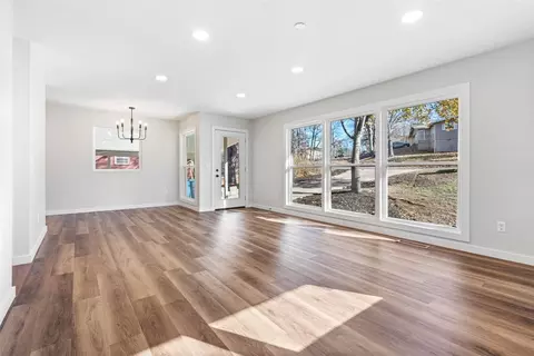 8 Tenbury Ln, Bella Vista, AR 72714