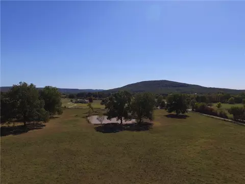 10268 S Garland Mckee Wc 257 Rd, Prairie Grove, AR 72753