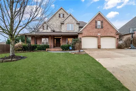 4402 W Hillside Dr, Rogers, AR 72758