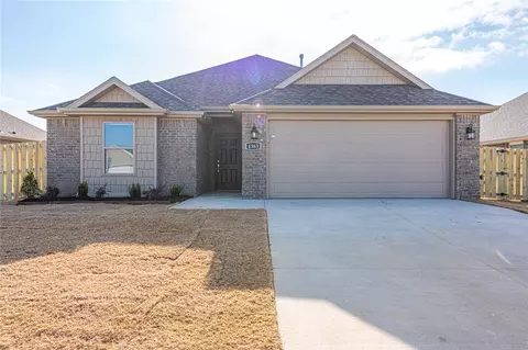 4363 W Topeka Ave, Fayetteville, AR 72704