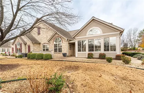 2100 W New Hope Rd #601, Rogers, AR 72758