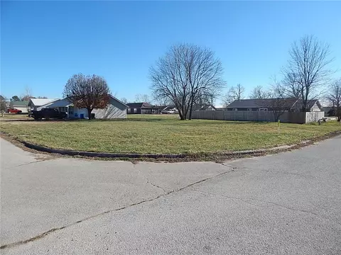 Juniper Lane, Green Forest, AR 72638