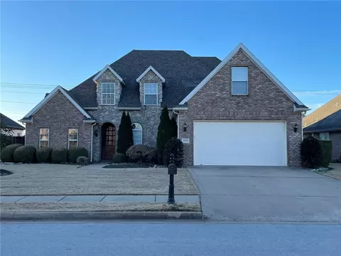 6602 W Braebourne Dr, Rogers, AR 72758