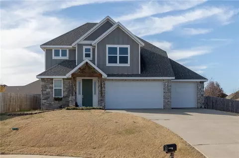507 Hillsview Ln, Cave Springs, AR 72718