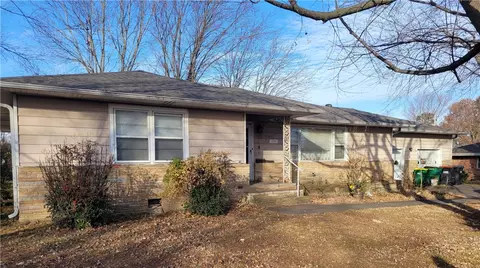 1004 Shipley St, Springdale, AR 72764