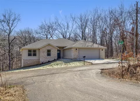 4 Kames Ln, Bella Vista, AR 72715