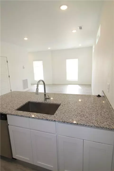 751 St Charles Pl, Centerton, AR 72719 photo 8