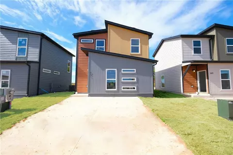 751 St Charles Pl, Centerton, AR 72719