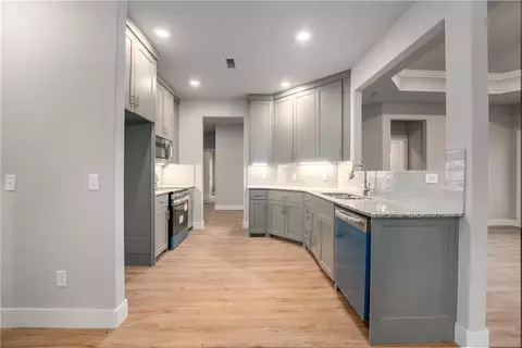 814 E Southern Trace Dr, Rogers, AR 72758 photo 7