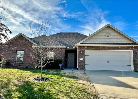3004 N 15th Pl, Rogers, AR 72756