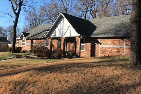 4107 W Mockingbird Ln, Rogers, AR 72756