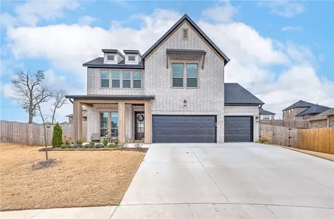 1429 George Robbins Ln, Cave Springs, AR 72718