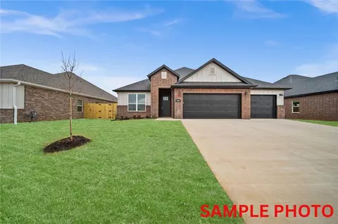 5305 SW Tea Olive Ln, Bentonville, AR 72713