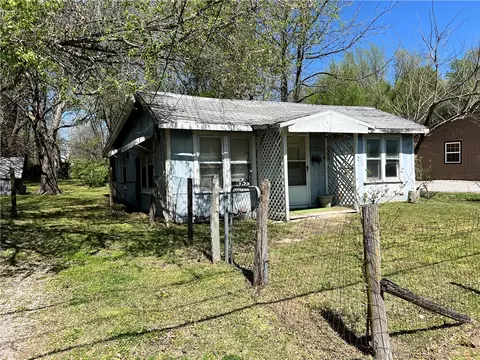 506 Caudle Ave, Springdale, AR 72764