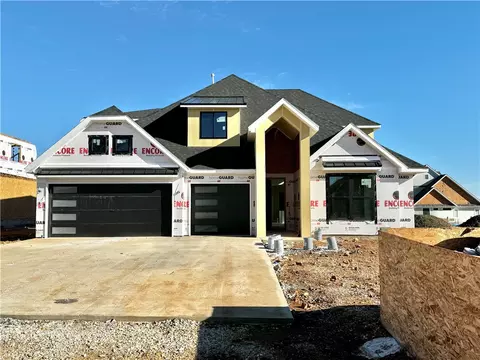 6403 S 59th St, Rogers, AR 72758