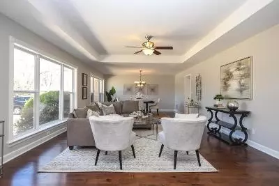 1322 W Twin Springs St, Siloam Springs, AR 72761