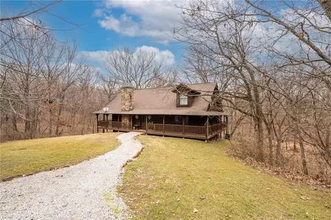 22382 Chalybeate Dr, Sulphur Springs, AR 72768
