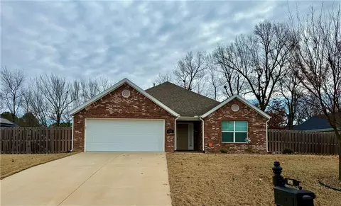 678 Bison Run, Farmington, AR 72730
