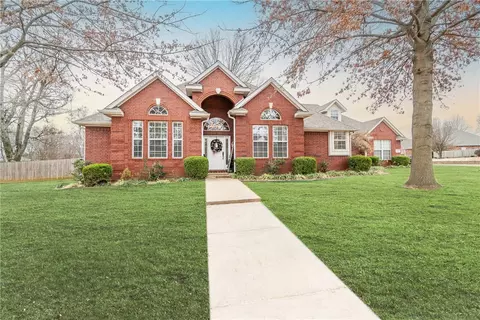 2147 Saratoga Ave, Springdale, AR 72762