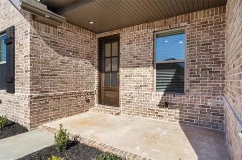 461 Silverview Ave, Centerton, AR 72719 photo 2