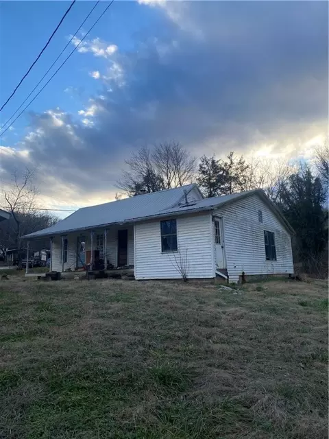 10208 Highway 16, Combs, AR 72721 photo 4