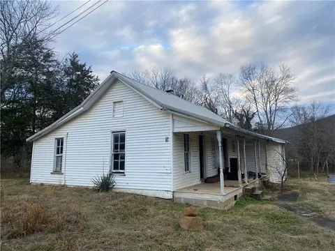 10208 Highway 16, Combs, AR 72721 photo 2