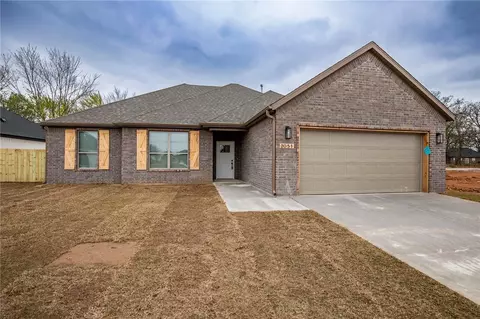 2051 Larry Ln, Bentonville, AR 72713