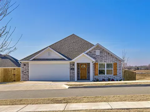 559 S Wagon Wheel Ave, Fayetteville, AR 72704