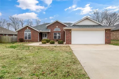 2403 SW 20th St, Bentonville, AR 72712