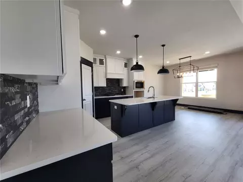 1241 Whistler St, Centerton, AR 72713