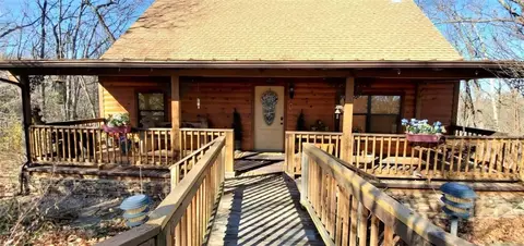 79 Saturn Ave, Holiday Island, AR 72631