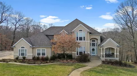 112 Woodcliff Ln, Rogers, AR 72756