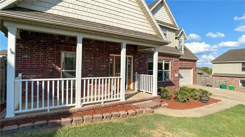 451 Halleck Coach Rd, Centerton, AR 72719