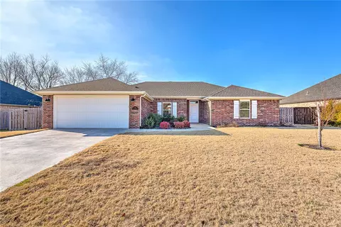 941 Sienna Dr, Centerton, AR 72719