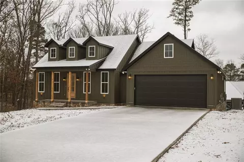 87 Overton Dr, Bella Vista, AR 72714