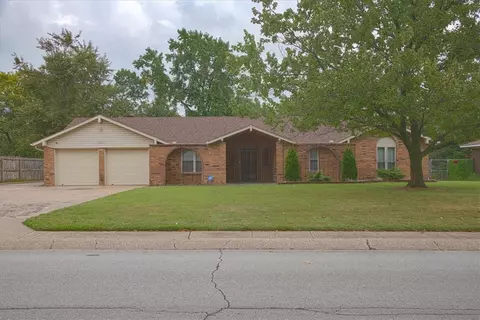 2201 W Jefferson St, Siloam Springs, AR 72761