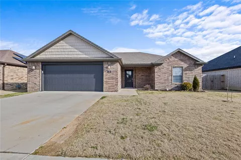 456 Brinley St, Springdale, AR 72762